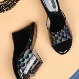 Iconics Women's Black Casual Wedges image 1