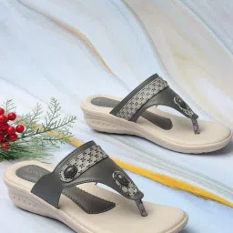 Iconics Women's Grey Thong Wedges image 1