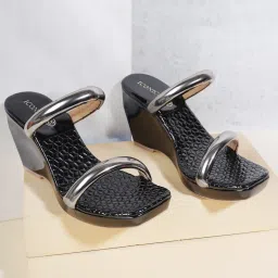 Iconics Women's Grey Casual Wedges image 1