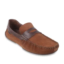 Mochi Men's Tan Casual Loafers image 2