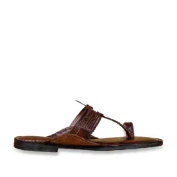 Kalapuri Women's Brown Kolhapuri Sandals image 2