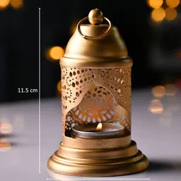 MARKET99 Gold-Toned Set of 3 Candle Holder image 4