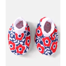 Babyhug 100% Cotton Knit Mittens & Booties with Floral Print - Red image 4