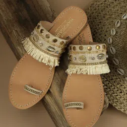 Tao Paris Women's Cairo Beige Toe Ring Sandals image 1