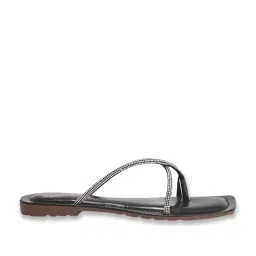 Shoetopia Women's Black Toe Ring Sandals image 2