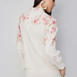 Code by Lifestyle Off-White Printed Shirt image 2