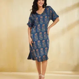 Fabindia Women's Navy Blue Printed V-Neck Elbow Sleeves Shift Dress-image-84