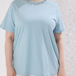 Trendyol Women V-Neck Drop-Shoulder Sleeves Pockets T-shirt image 4