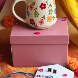 WEAVING HOMES Stone Studded & Beaded Thread Rakhi With Mug & Earrings image 3