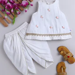 Many frocks & Rayon Woven Sleeveless Rose And Lace Embellished Ethnic Dhoti Kurta - Cream-image-6