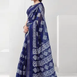 Satrani Navy Geometric Print Saree With Unstitched Blouse image 2