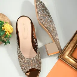 Clog London Women's Copper Casual Sandals image 1