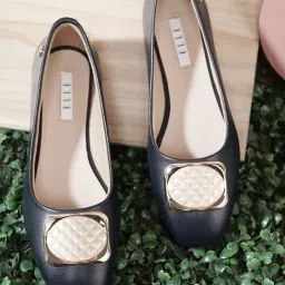 Elle Women's Navy Flat Ballets image 1