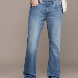 Nautica Men Straight Fit Heavy Fade Stretchable Jeans-image-81