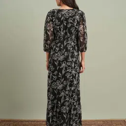 Globus Women Black V-Neck Puff Sleeves Floral Print Front Slit Smocked Fit & Flare Maxi Resort Dress image 2