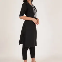 Brownverse Ethnic Motifs Embroidered Regular Straight Kurta with Pyjamas image 3