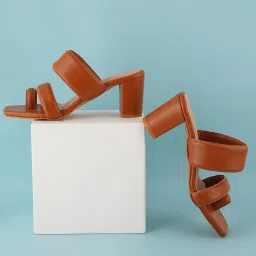 Scentra Women's Tan Toe Ring Sandals image 1