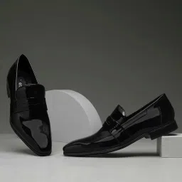 Ruosh Men's Black Formal Loafers image 1