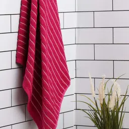 Welspun 2-In-1 Cherry Cotton 250 GSM Bath Towel image 1