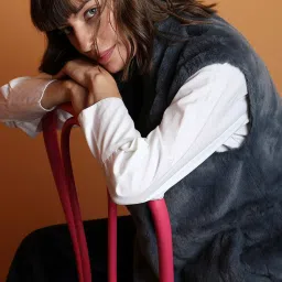 Vero Moda Grey Regular Fit Waistcoat image 1