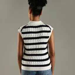 TOMMY HILFIGER White Striped Regular Fit Sweater image 2