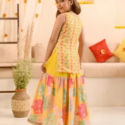 Pspeaches Girls Yellow Georgette Regular Fit Floral Print Kurta Set image 2