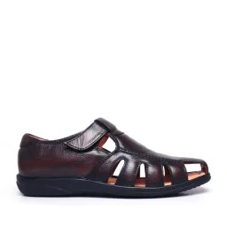 Zoom Shoes Men's Brown Fisherman Sandals image 2