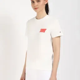 TOMMY HILFIGER Ecru Regular Fit Cotton Logo T-Shirt-picture-43