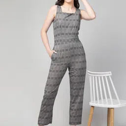 Zuvino Basic Jumpsuit image 5
