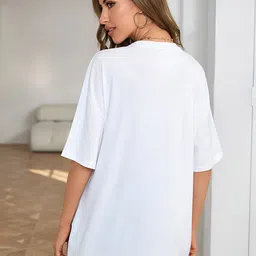 TQH Pack Of 2 Graphic Printed Drop-Shoulder Sleeves Cotton Oversized T-shirts image 3