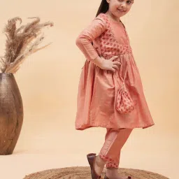 VASTRAMAY Girls Pink Printed Clothing Sets image 2