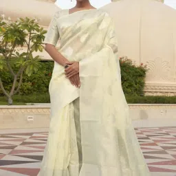 Elora Off-White Linen Woven Saree With Unstitched Blouse image 1