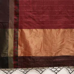 VISHNU WEAVES Maroon & Brown Checked Zari Banarasi Saree image 4