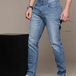 The Roadster Lifestyle Co. Men Slim Tapered Fit Light Fade Stretchable Jeans-picture-38
