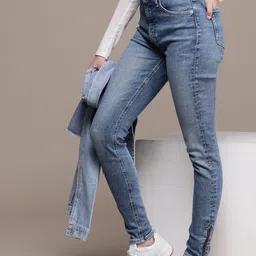 Calvin Klein Jeans Women Skinny Fit High-Rise Light Fade Stretchable Jeans-picture-15