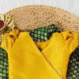 Sangria Girls Woven Design V-Neck Flared Lehenga With Choli image 2