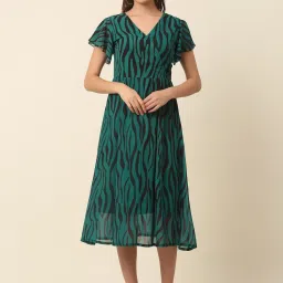 Melon by PlusS Green & Black Printed Midi Dress image 1