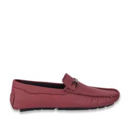 Mochi Men's Maroon Casual Loafers image 2