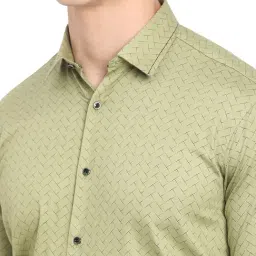 JB Studio Green Slim Fit Printed Shirt image 4