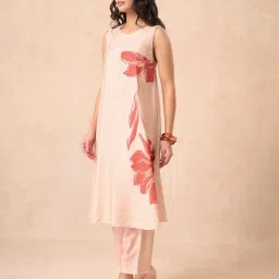 Marigold Lane Beige Regular Fit Floral Print Kurta image 3