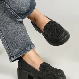 Flat n Heels Women Black Loafers-picture-15