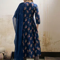 Shae by SASSAFRAS Floral Printed Notch Neck Pure Cotton Kurta With Trousers & Dupatta image 5