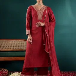 Varanga Maroon V-Neck Regular Gotta Patti Silk Crepe Kurta With Trouser With Dupatta-picture-22