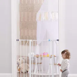 Regalo Extra Tall Safety Gate - White image 4
