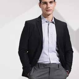 INVICTUS Men Slim-Fit Single-Breasted Smart Casual Blazer image 3