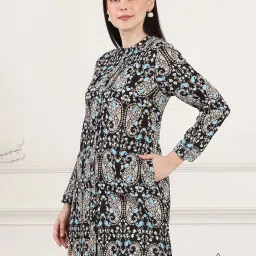 W Black Cotton Floral Print A-Line Kurta image 3