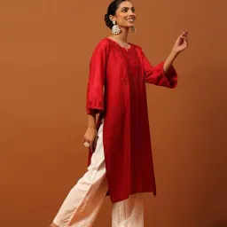 House of Chikankari Maroon Regular Fit Embroidered Kurta image 3