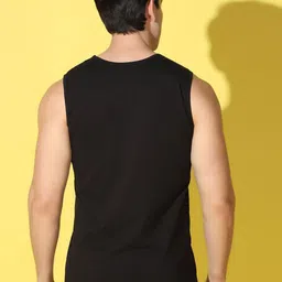 WOOSTRO Pack Of 2 Printed Super Combed Cotton Gym Vests VWS26(PLAIN BLACK)(ALONE PEACOCK) image 3