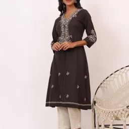 Folksong By W Brown Embroidered Kurta image 4