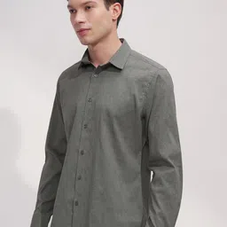 HIGHLANDER Popcorn Textured Self Design Spread Collar Long Sleeves Slim Fit Shirt image 3